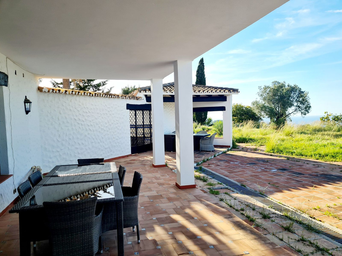 5 bedroom Villas for sale in Las Chapas – R4102684 5 bedroom Villas for sale in Las Chapas – R4102684