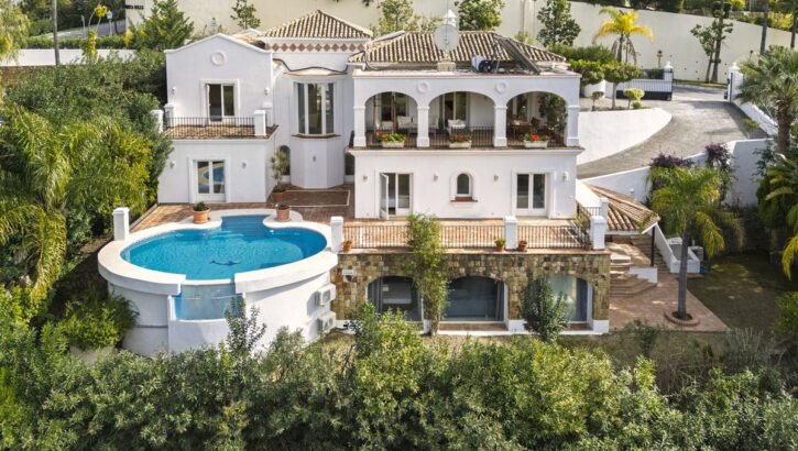 Villas de 5 dormitorios en venta en La Quinta – R5401792 Villas de 5 dormitorios en venta en La Quinta – R5401792 en