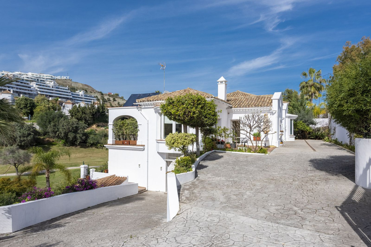 Villas de 5 dormitorios en venta en La Quinta – R5401792 Villas de 5 dormitorios en venta en La Quinta – R5401792