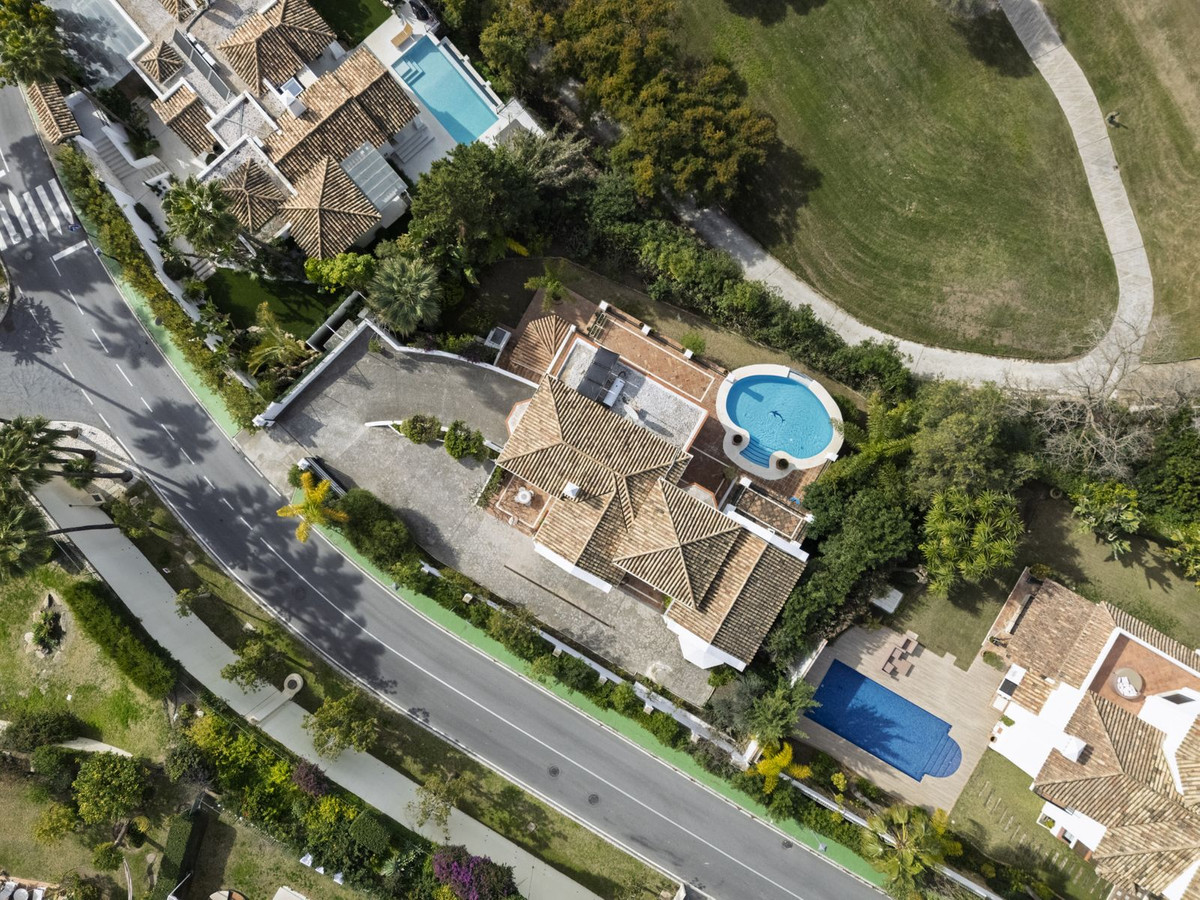Villas de 5 dormitorios en venta en La Quinta – R5401792 Villas de 5 dormitorios en venta en La Quinta – R5401792
