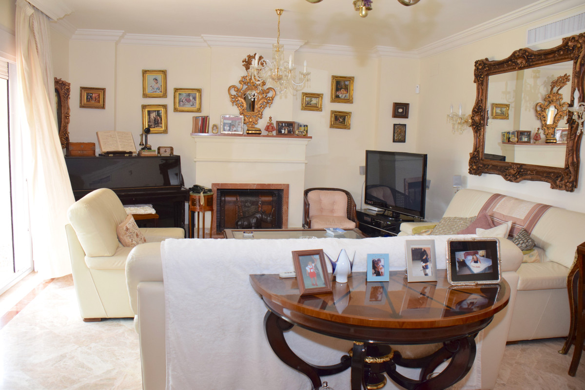 5 bedroom Semi-detached for sale in Santa Clara – R4934398 5 bedroom Semi-detached for sale in Santa Clara – R4934398