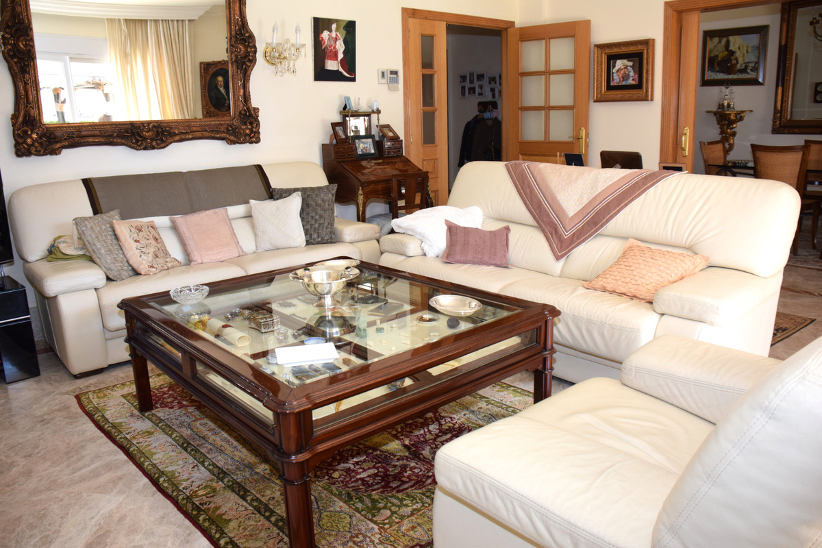 5 bedroom Semi-detached for sale in Santa Clara – R4934398 5 bedroom Semi-detached for sale in Santa Clara – R4934398