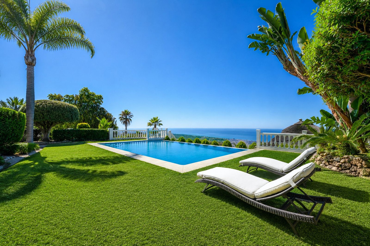 5 bedroom Villas for sale in Altos de los Monteros – R3128869 5 bedroom Villas for sale in Altos de los Monteros – R3128869