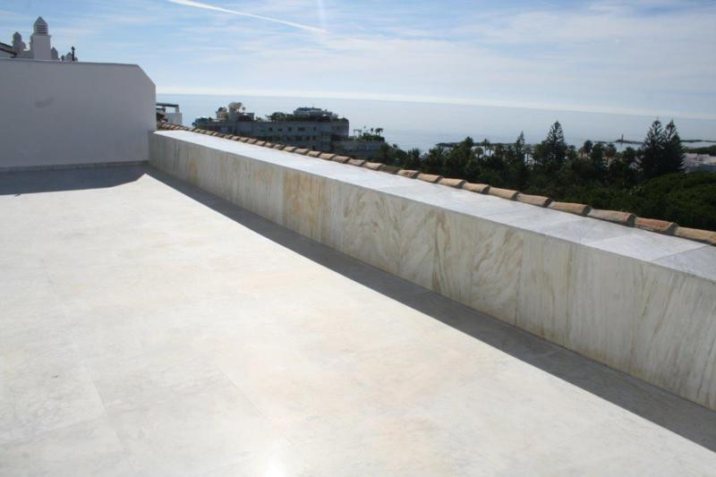 Aticos de 3 dormitorios en venta en Puerto Banús – R2487497 Aticos de 3 dormitorios en venta en Puerto Banús – R2487497