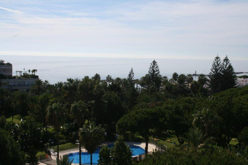 Aticos de 3 dormitorios en venta en Puerto Banús – R2487497 Aticos de 3 dormitorios en venta en Puerto Banús – R2487497