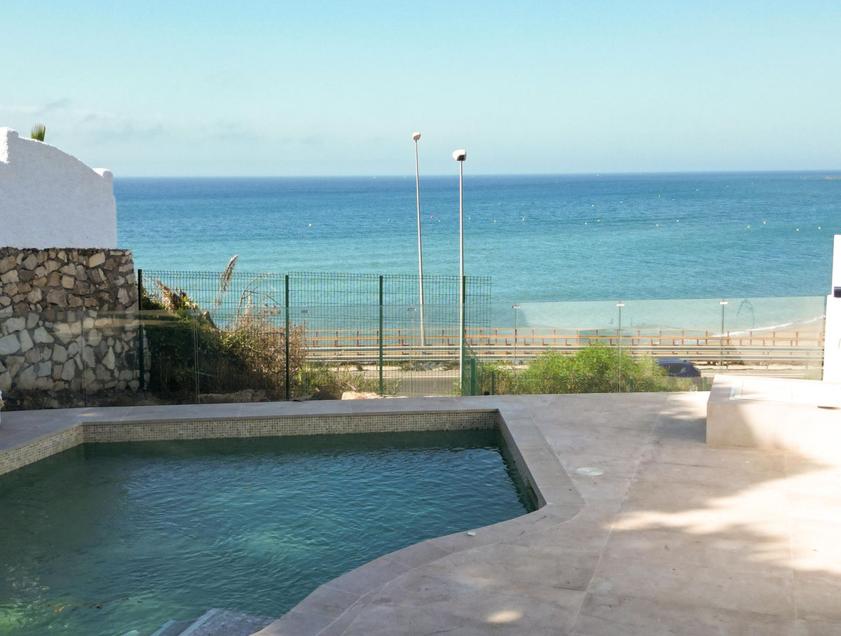 3 bedroom Villas for sale in La Cala de Mijas – R5408254 3 bedroom Villas for sale in La Cala de Mijas – R5408254