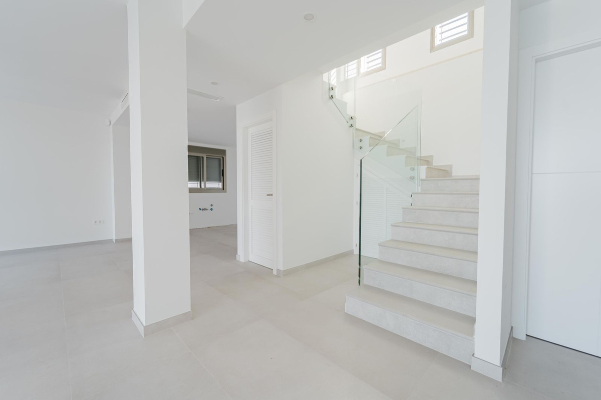 3 bedroom Villas for sale in La Cala de Mijas – R5408254 3 bedroom Villas for sale in La Cala de Mijas – R5408254
