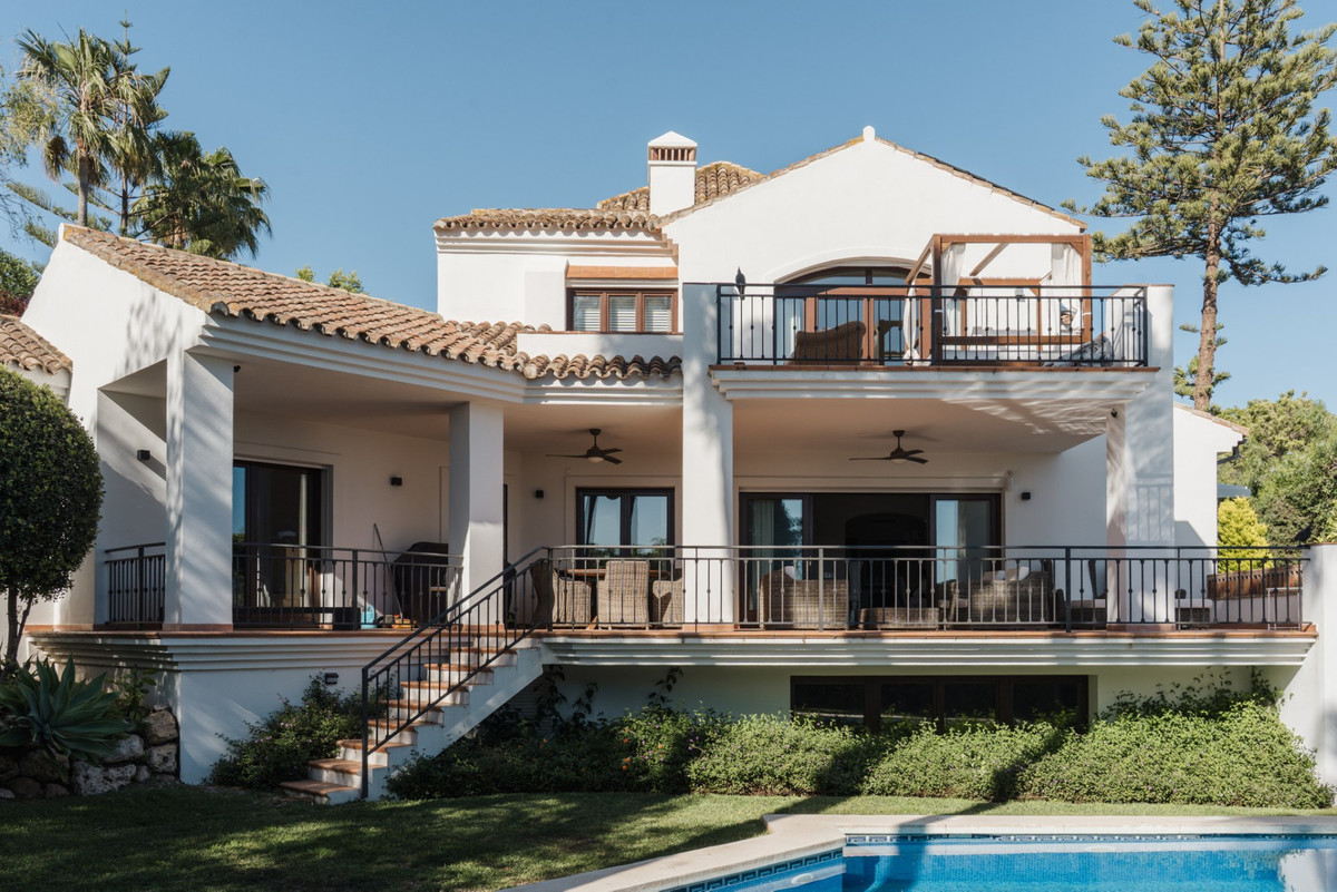 Villas de 4 dormitorios en venta en El Rosario – R5483875 Villas de 4 dormitorios en venta en El Rosario – R5483875