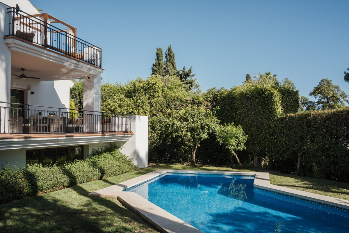 Villas de 4 dormitorios en venta en El Rosario – R5483875 Villas de 4 dormitorios en venta en El Rosario – R5483875
