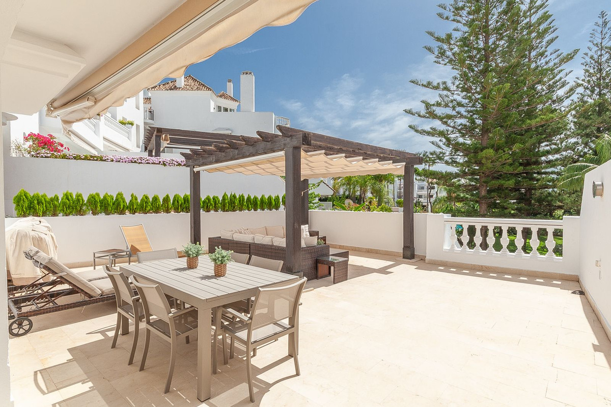 Apartamentos de 3 dormitorios en venta en Elviria – R5469511 Apartamentos de 3 dormitorios en venta en Elviria – R5469511
