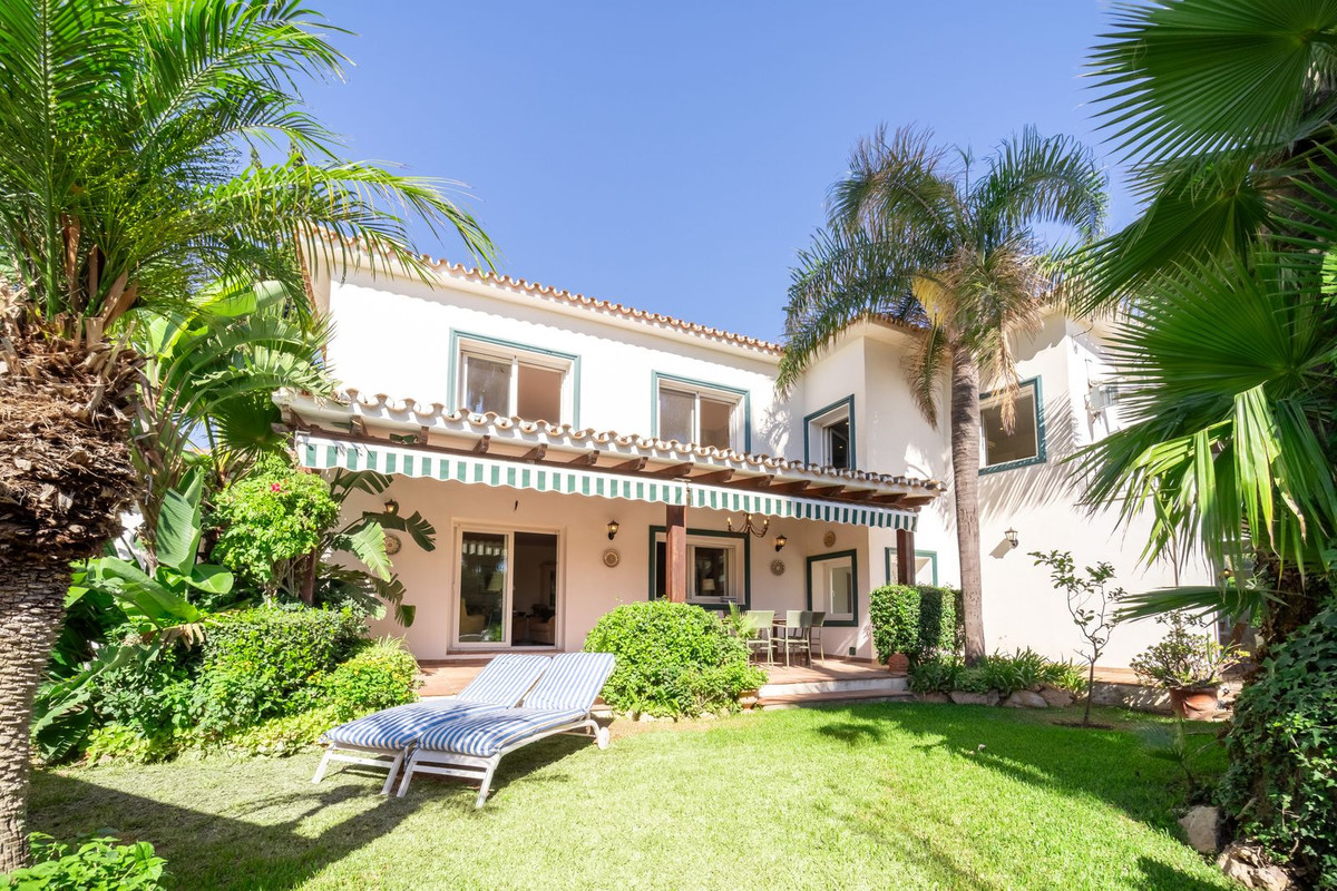 4 bedroom Villas for sale in Marbesa – R5465392 4 bedroom Villas for sale in Marbesa – R5465392