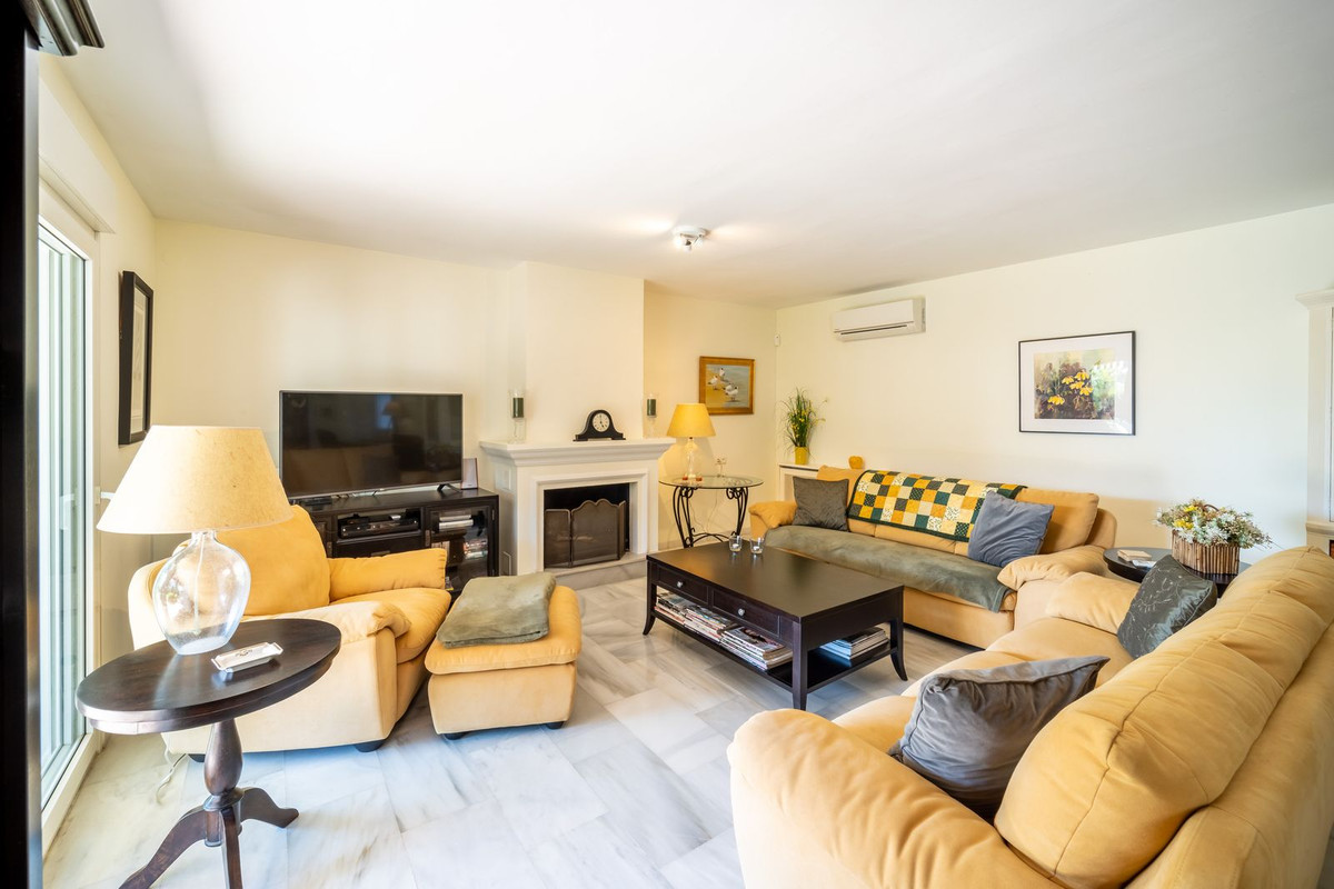 4 bedroom Villas for sale in Marbesa – R5465392 4 bedroom Villas for sale in Marbesa – R5465392