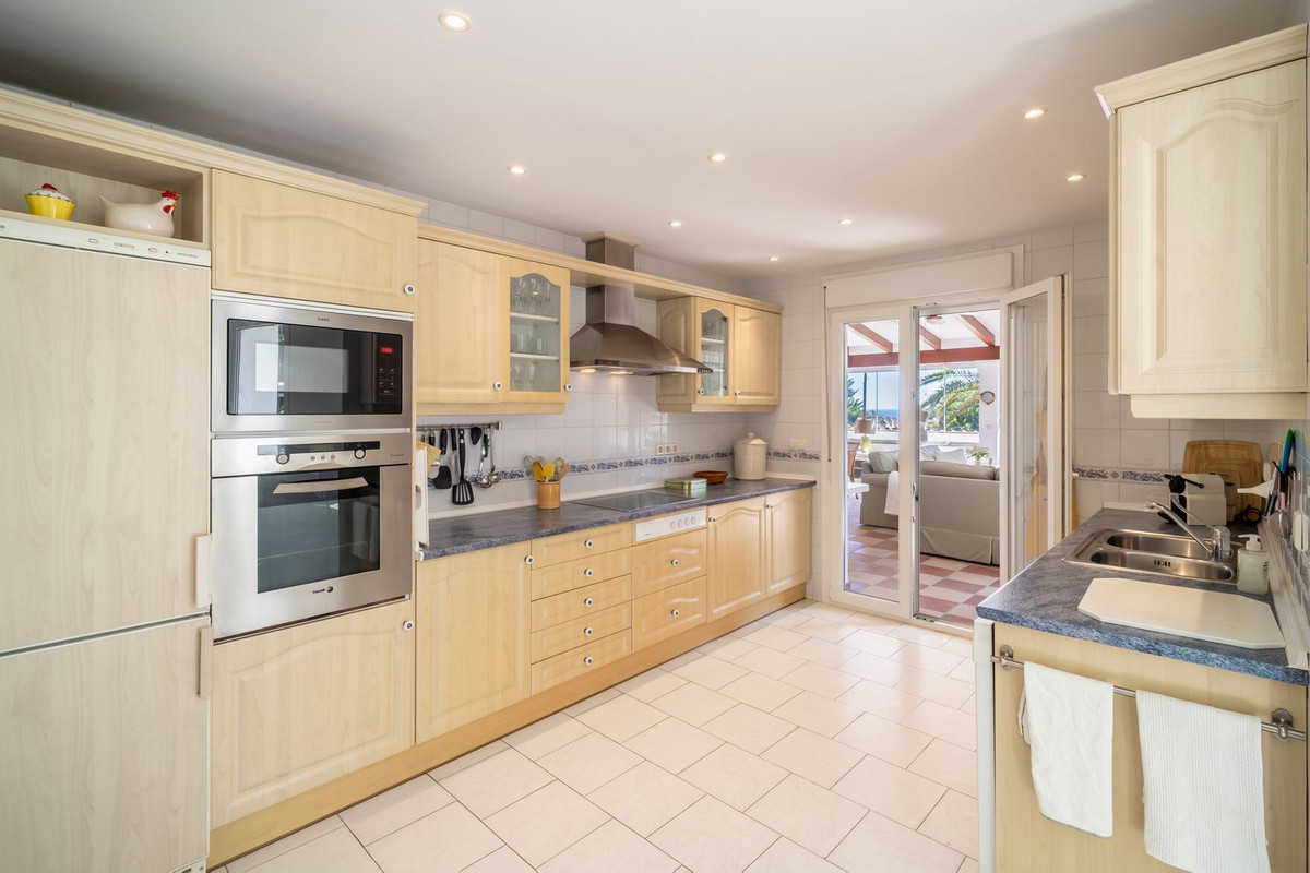 4 bedroom Villas for sale in Marbesa – R5465392 4 bedroom Villas for sale in Marbesa – R5465392