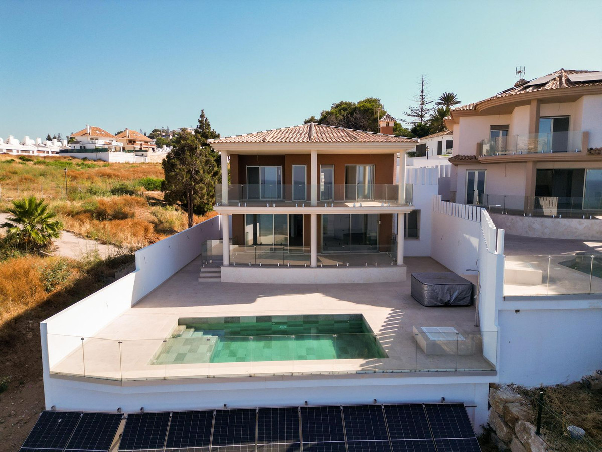 4 bedroom Villas for sale in La Cala de Mijas – R5408257 4 bedroom Villas for sale in La Cala de Mijas – R5408257
