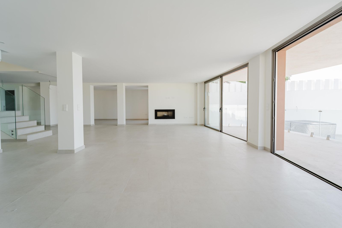 4 bedroom Villas for sale in La Cala de Mijas – R5408257 4 bedroom Villas for sale in La Cala de Mijas – R5408257