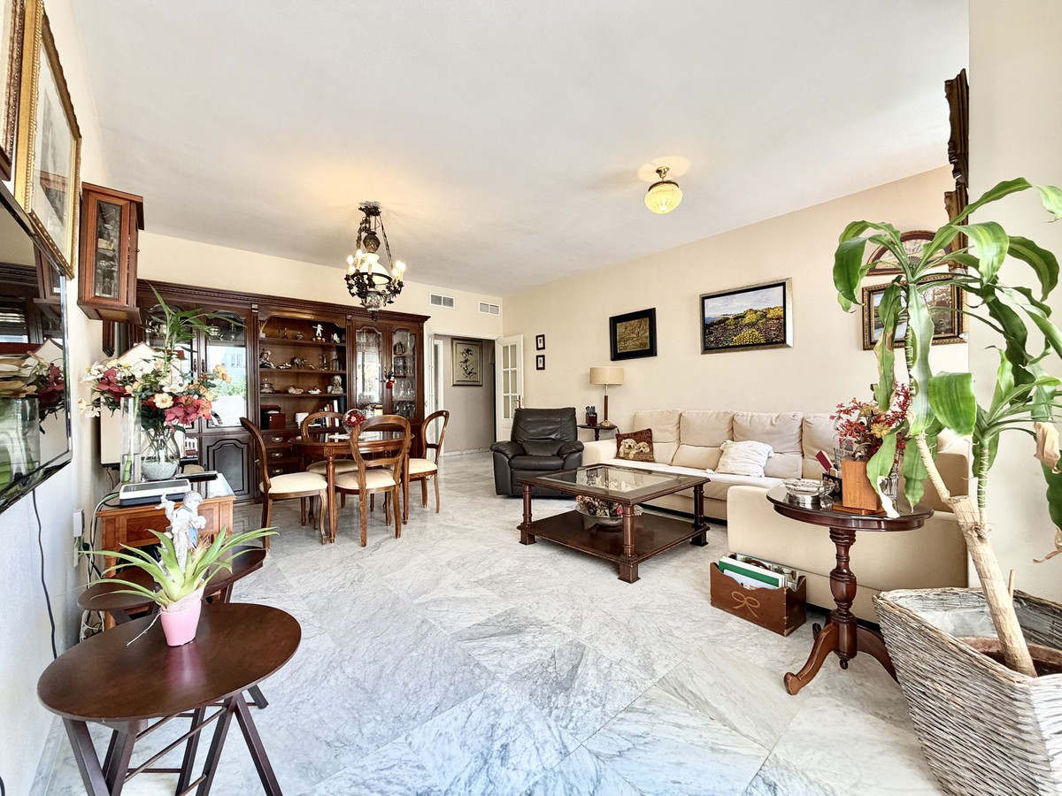 4 bedroom Apartments for sale in Milla de Oro – R5414443 4 bedroom Apartments for sale in Milla de Oro – R5414443