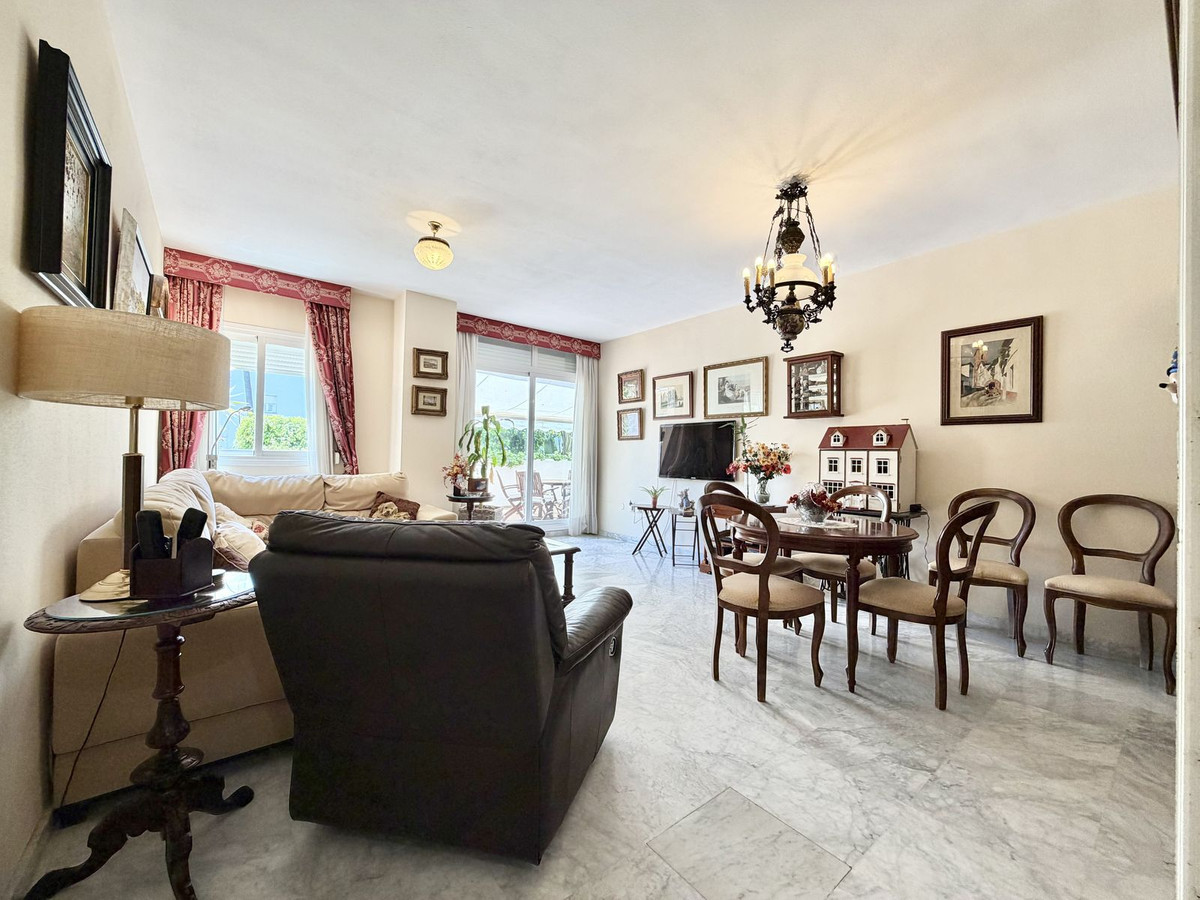 4 bedroom Apartments for sale in Milla de Oro – R5414443 4 bedroom Apartments for sale in Milla de Oro – R5414443