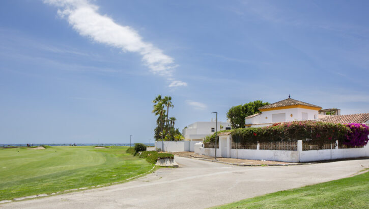 4 bedroom Villas for sale in Guadalmina Baja – R5427415 4 bedroom Villas for sale in Guadalmina Baja – R5427415 in