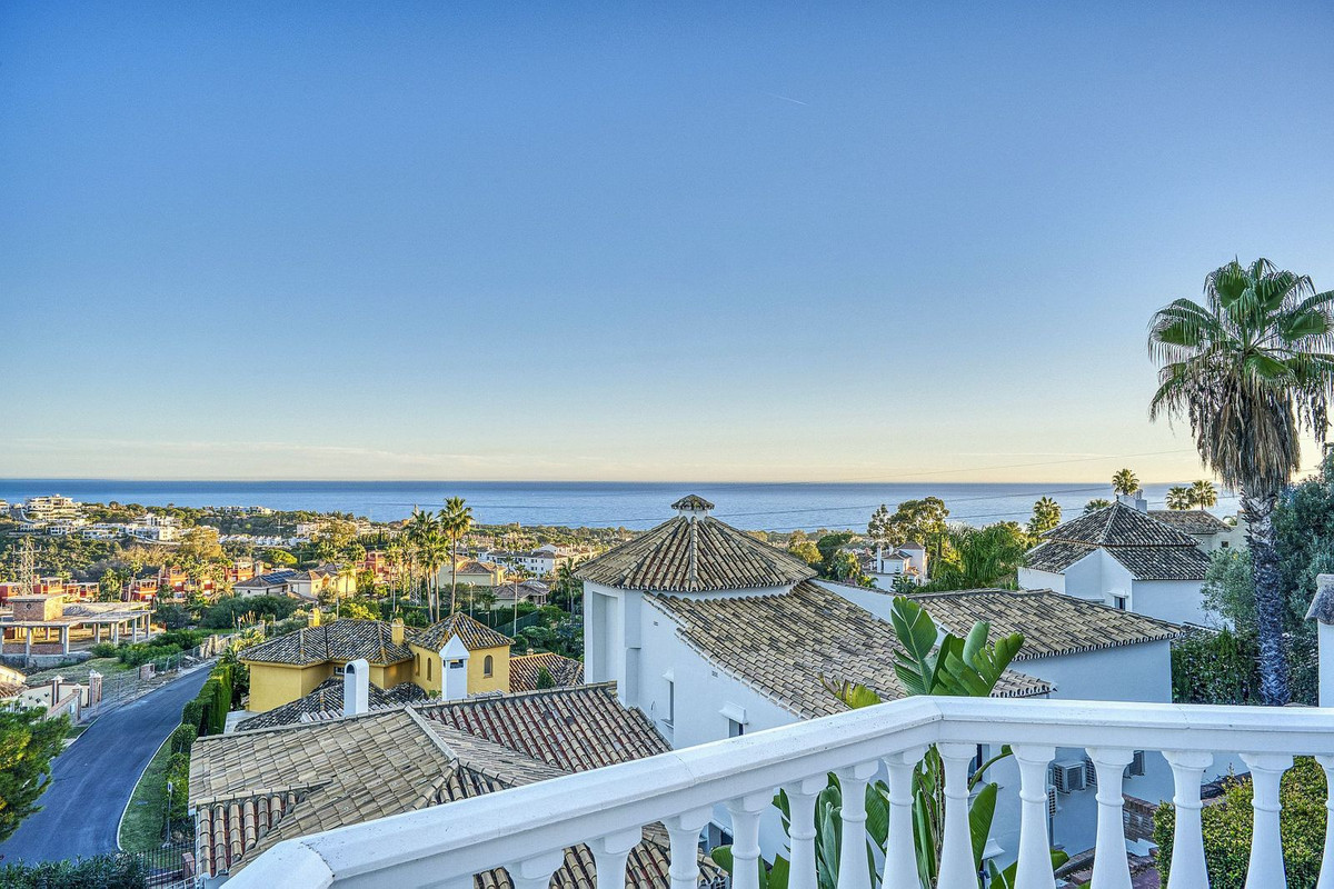6 bedroom Villas for sale in Hacienda Las Chapas – R5226580 6 bedroom Villas for sale in Hacienda Las Chapas – R5226580