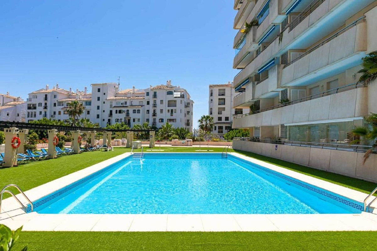 2 bedroom Apartments for sale in Puerto Banús – R5449795 2 bedroom Apartments for sale in Puerto Banús – R5449795