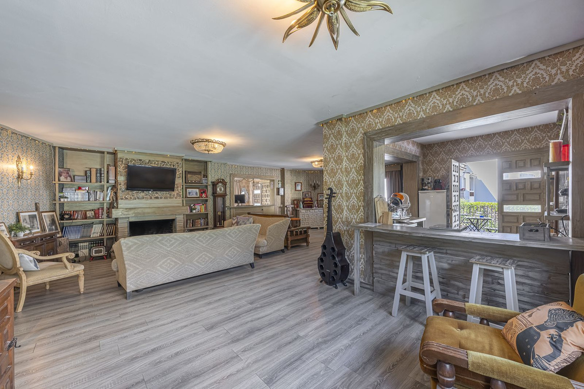 12 bedroom Villas for sale in Marbella – R5329963 12 bedroom Villas for sale in Marbella – R5329963