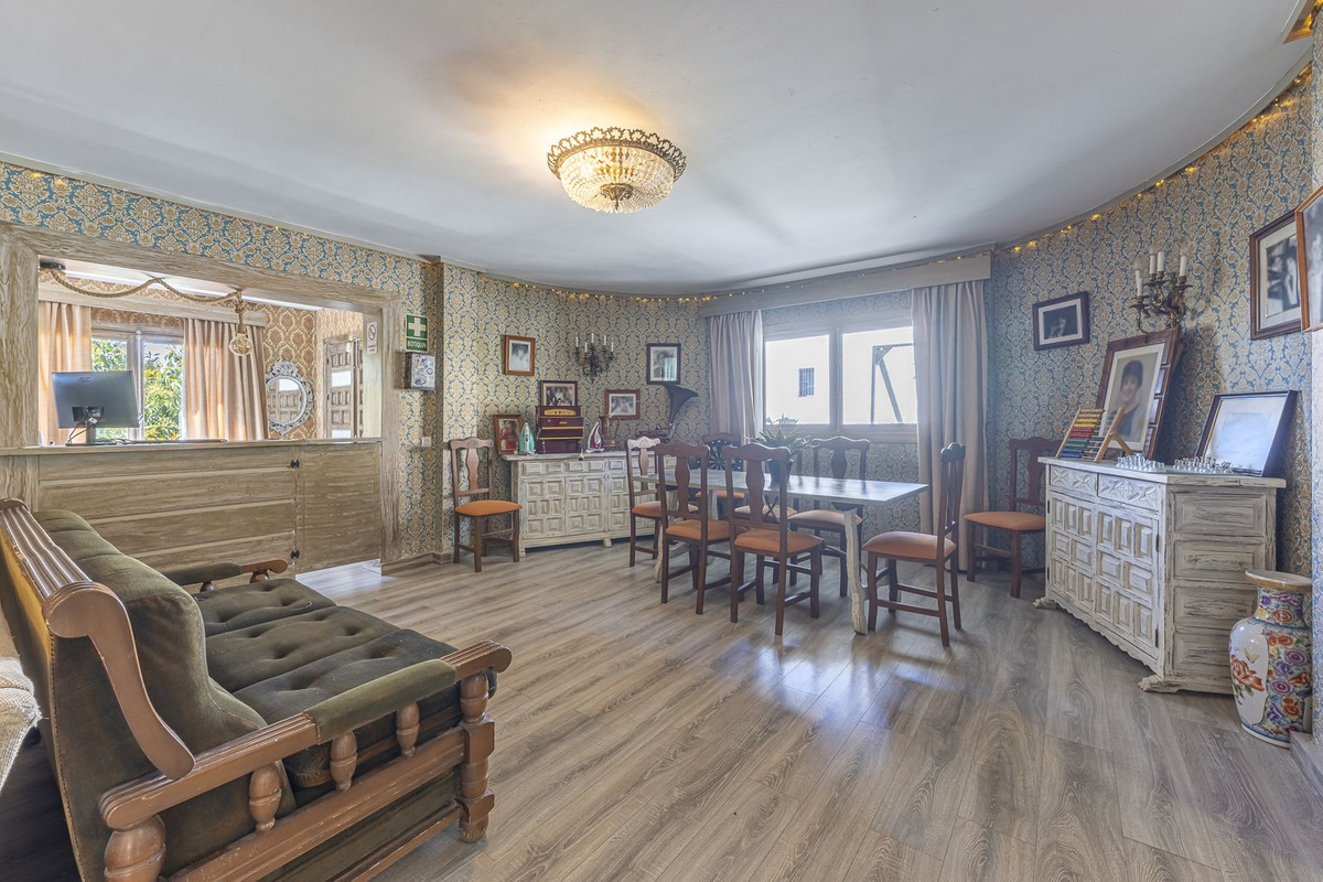 12 bedroom Villas for sale in Marbella – R5329963 12 bedroom Villas for sale in Marbella – R5329963