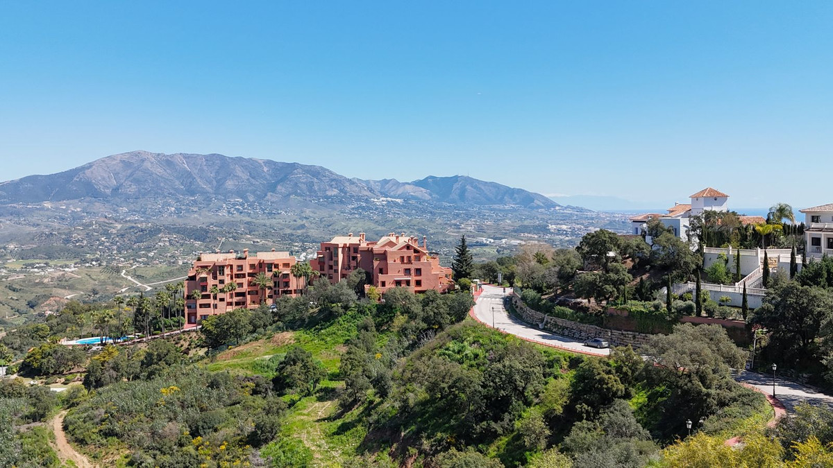 4 bedroom Villas for sale in La Mairena – R5473495 4 bedroom Villas for sale in La Mairena – R5473495