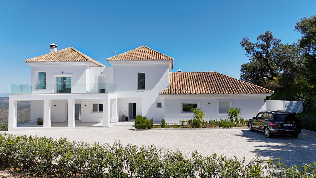 4 bedroom Villas for sale in La Mairena – R5473495 4 bedroom Villas for sale in La Mairena – R5473495
