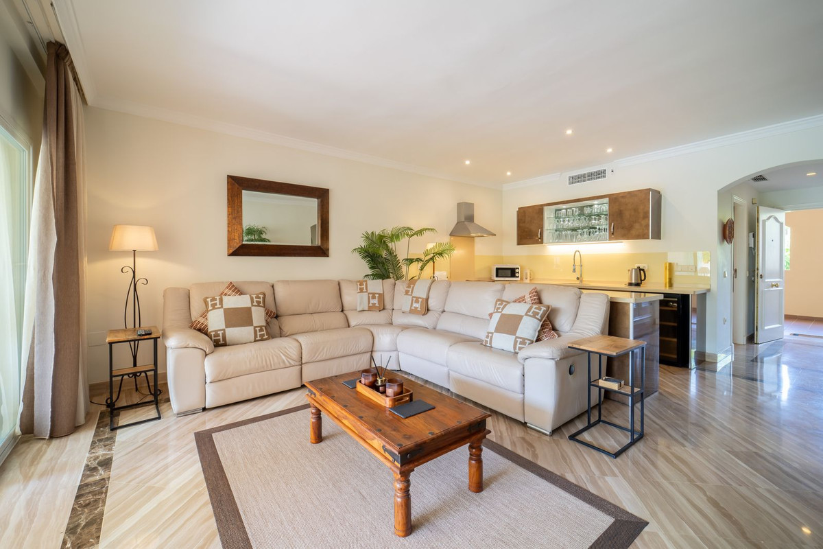 Apartamentos de 3 dormitorios en venta en Elviria – R5477959 Apartamentos de 3 dormitorios en venta en Elviria – R5477959