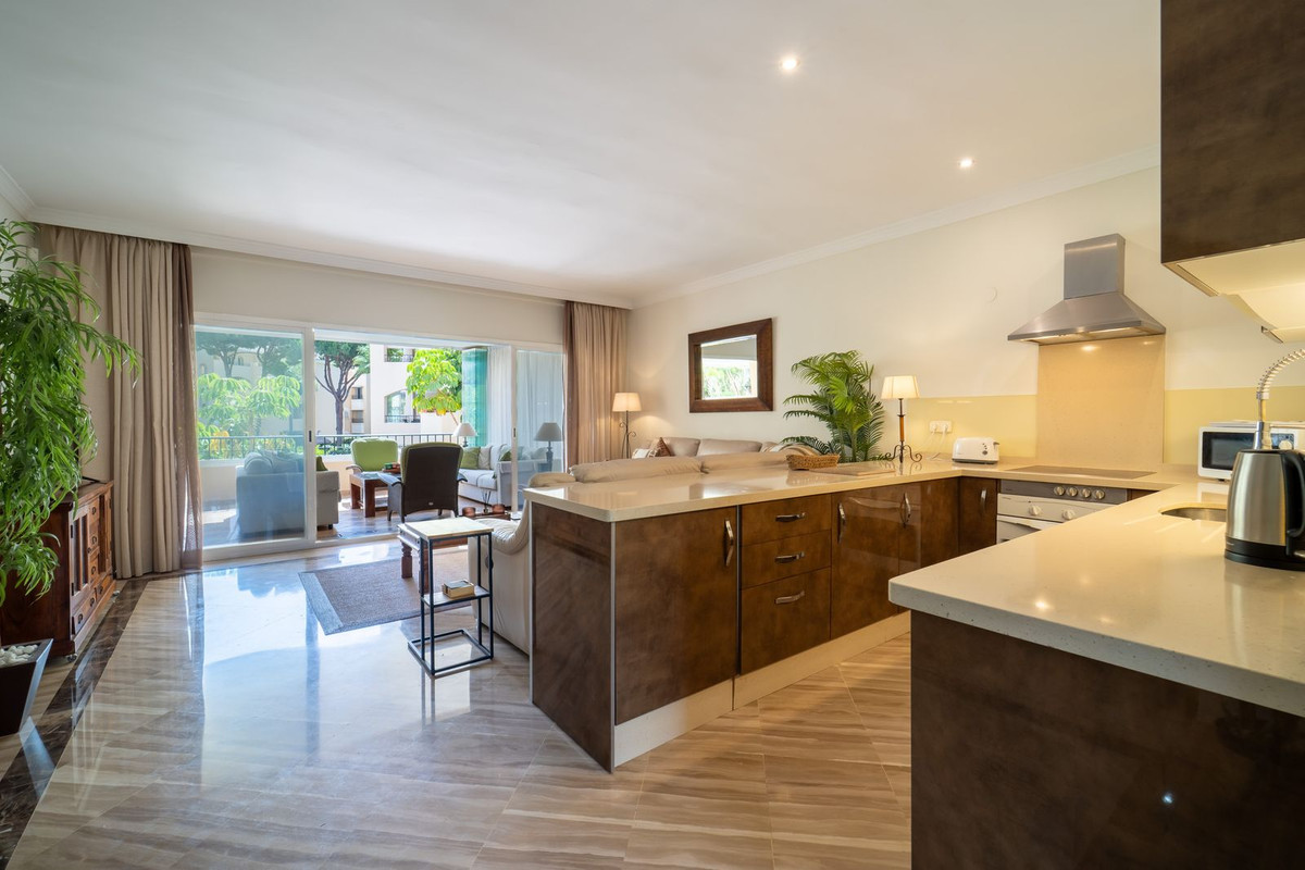 Apartamentos de 3 dormitorios en venta en Elviria – R5477959 Apartamentos de 3 dormitorios en venta en Elviria – R5477959