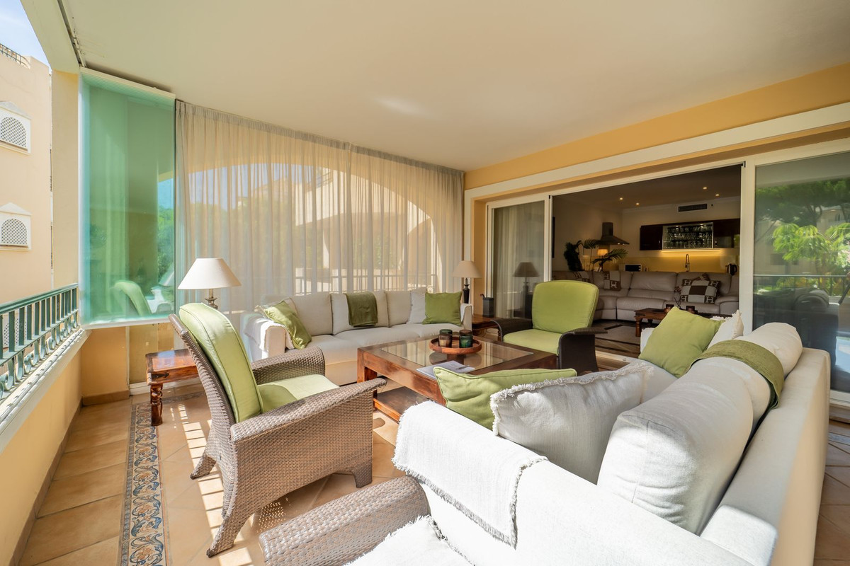 Apartamentos de 3 dormitorios en venta en Elviria – R5477959 Apartamentos de 3 dormitorios en venta en Elviria – R5477959