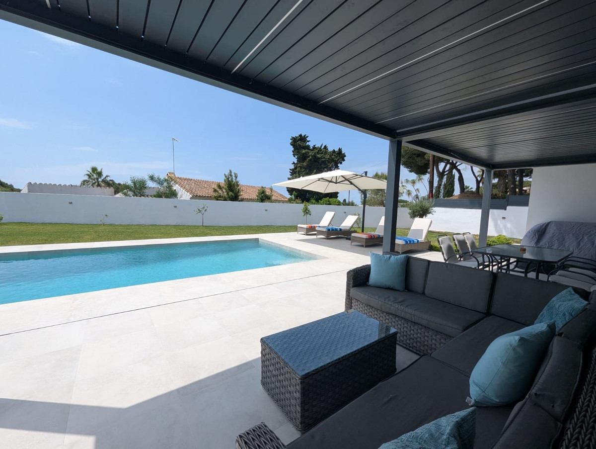 3 bedroom Villas for sale in Cabopino – R5407996 3 bedroom Villas for sale in Cabopino – R5407996