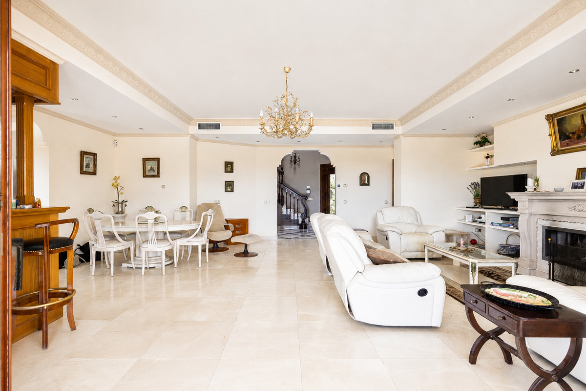 5 bedroom Villas for sale in La Quinta – R5408953 5 bedroom Villas for sale in La Quinta – R5408953