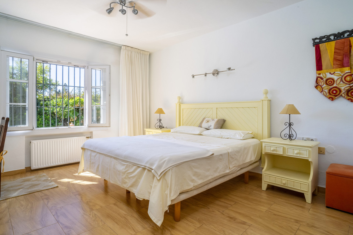 Villas de 4 dormitorios en venta en Guadalmina Alta – R5188384 Villas de 4 dormitorios en venta en Guadalmina Alta – R5188384