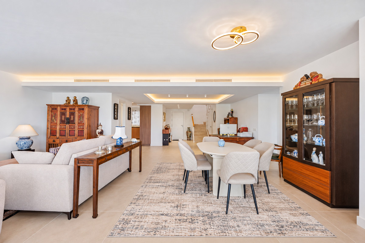 Apartamentos de 4 dormitorios en venta en Guadalmina Alta – R5481061 Apartamentos de 4 dormitorios en venta en Guadalmina Alta – R5481061