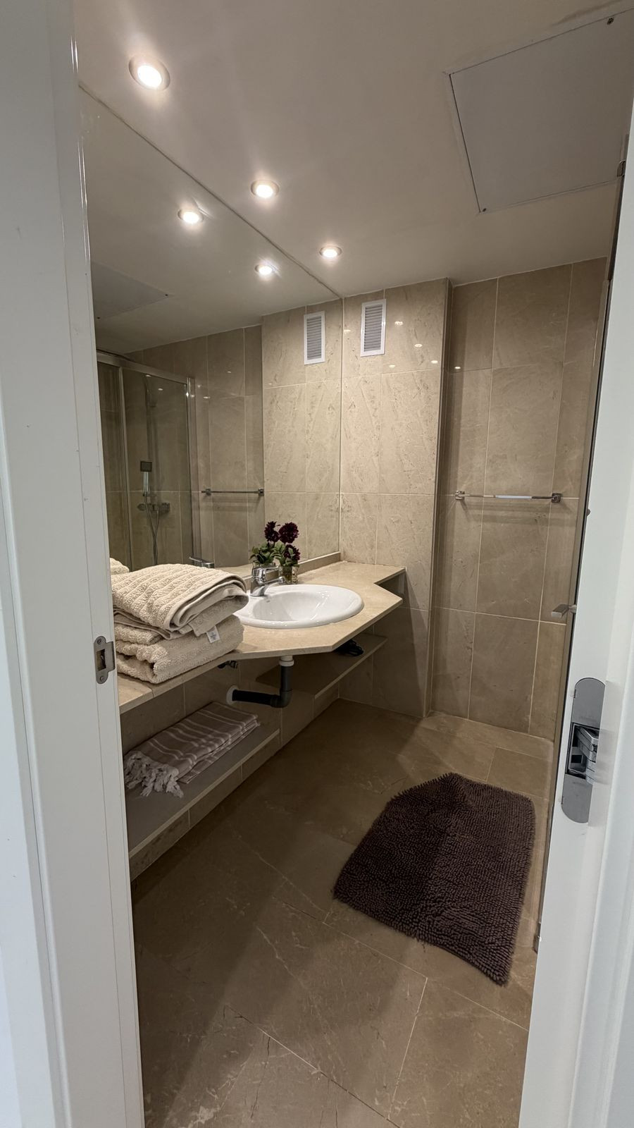 2 bedroom Apartments for sale in Puerto Banús – R5480548 2 bedroom Apartments for sale in Puerto Banús – R5480548