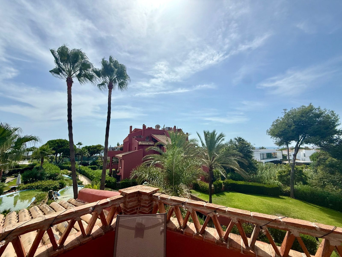 Apartamentos de 4 dormitorios en venta en Elviria – R5478031 Apartamentos de 4 dormitorios en venta en Elviria – R5478031