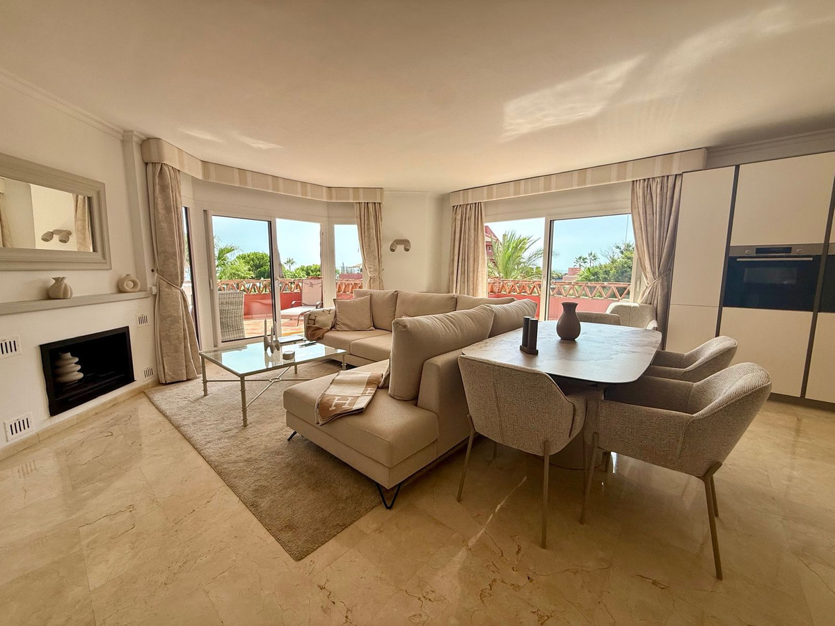 Apartamentos de 4 dormitorios en venta en Elviria – R5478031 Apartamentos de 4 dormitorios en venta en Elviria – R5478031