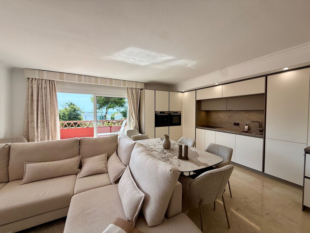 Apartamentos de 4 dormitorios en venta en Elviria – R5478031 Apartamentos de 4 dormitorios en venta en Elviria – R5478031