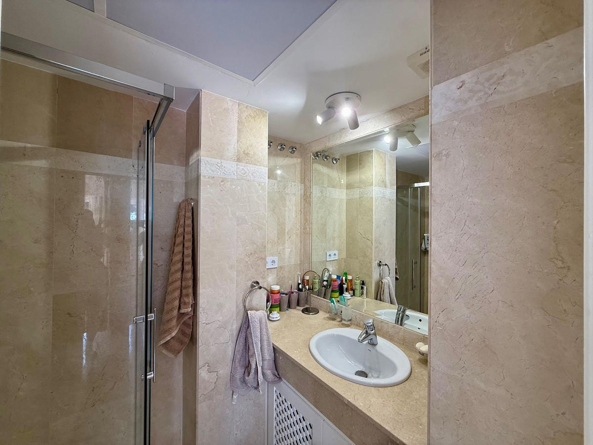 Apartamentos de 4 dormitorios en venta en Elviria – R5478031 Apartamentos de 4 dormitorios en venta en Elviria – R5478031