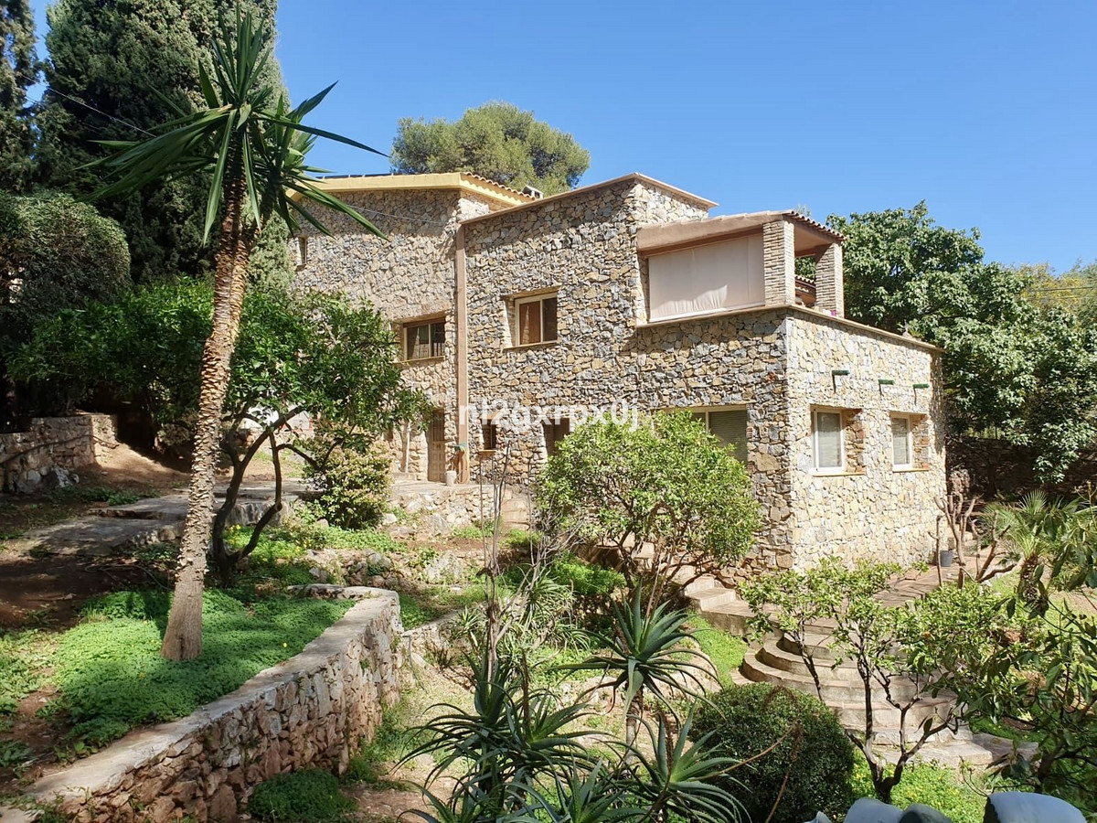 5 bedroom Villas for sale in Marbella – R5316745 5 bedroom Villas for sale in Marbella – R5316745