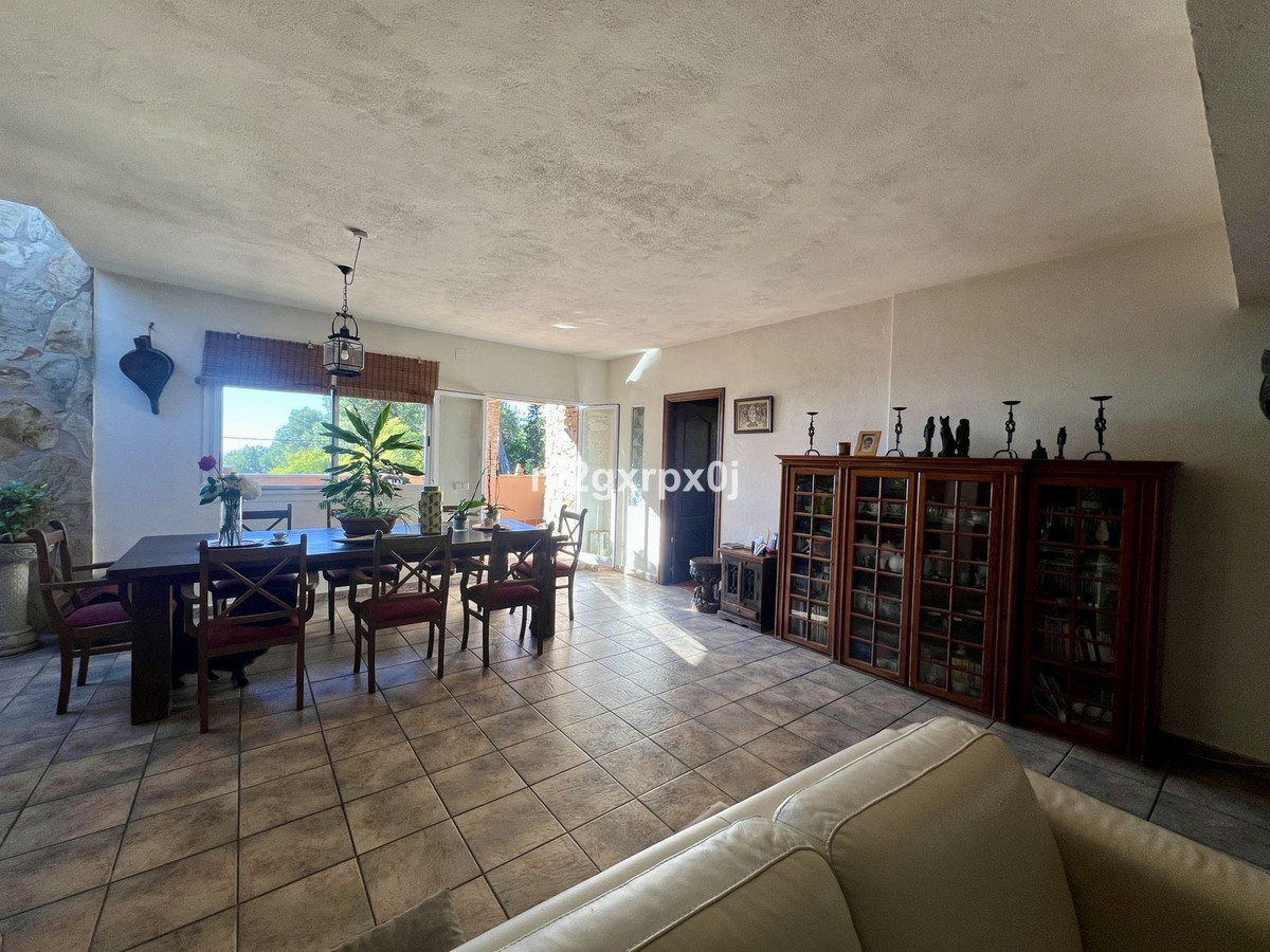 5 bedroom Villas for sale in Marbella – R5316745 5 bedroom Villas for sale in Marbella – R5316745