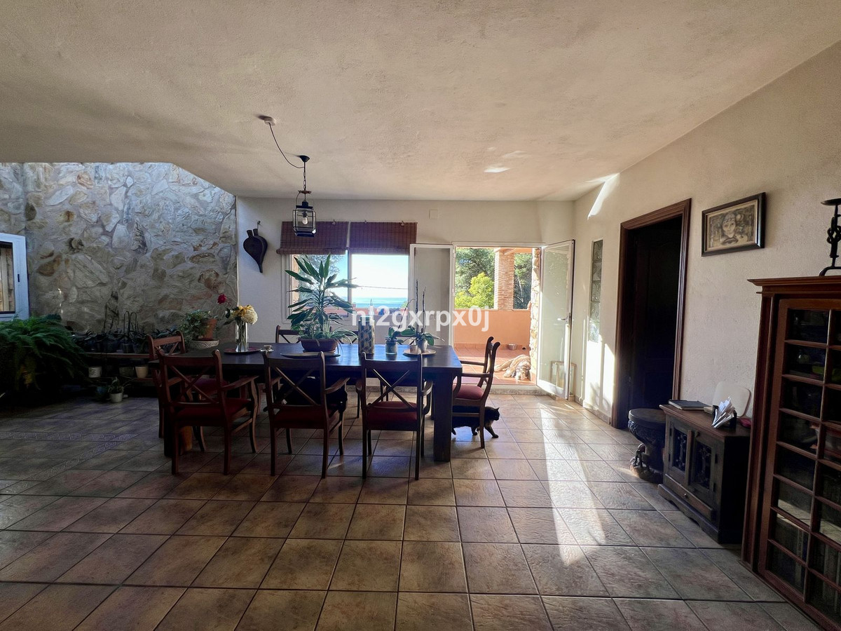 5 bedroom Villas for sale in Marbella – R5316745 5 bedroom Villas for sale in Marbella – R5316745