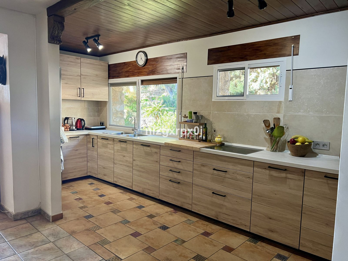 5 bedroom Villas for sale in Marbella – R5316745 5 bedroom Villas for sale in Marbella – R5316745
