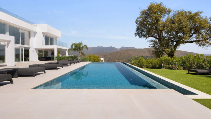 4 bedroom Villas for sale in La Mairena – R4119748 4 bedroom Villas for sale in La Mairena – R4119748 in