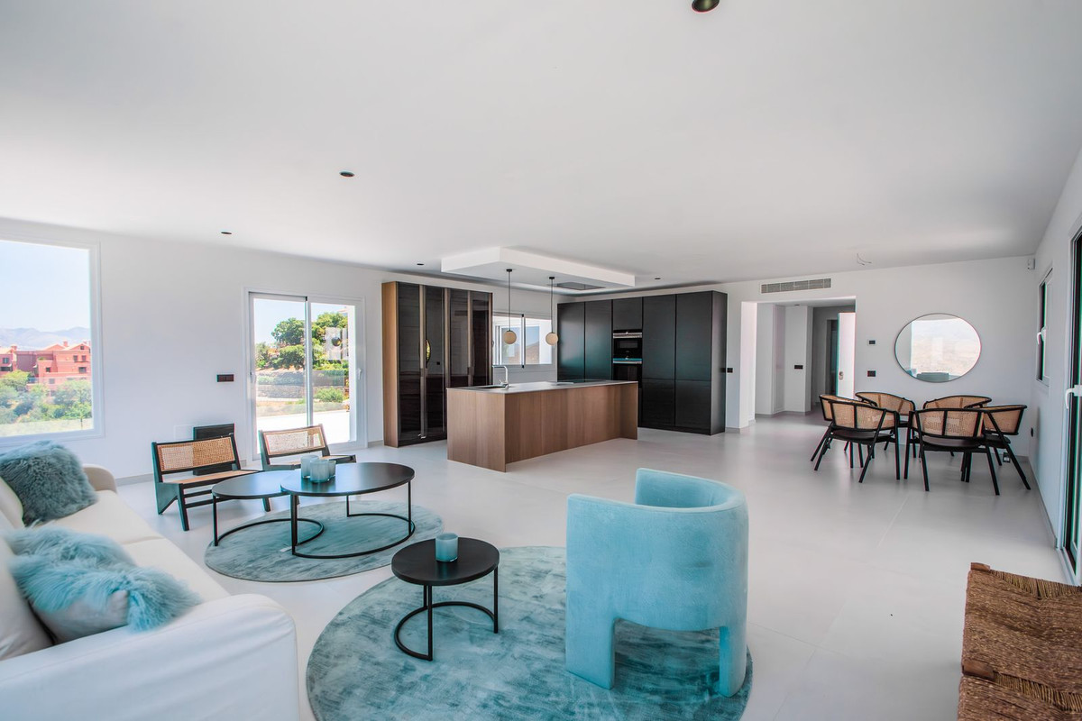 4 bedroom Villas for sale in La Mairena – R5477245 4 bedroom Villas for sale in La Mairena – R5477245