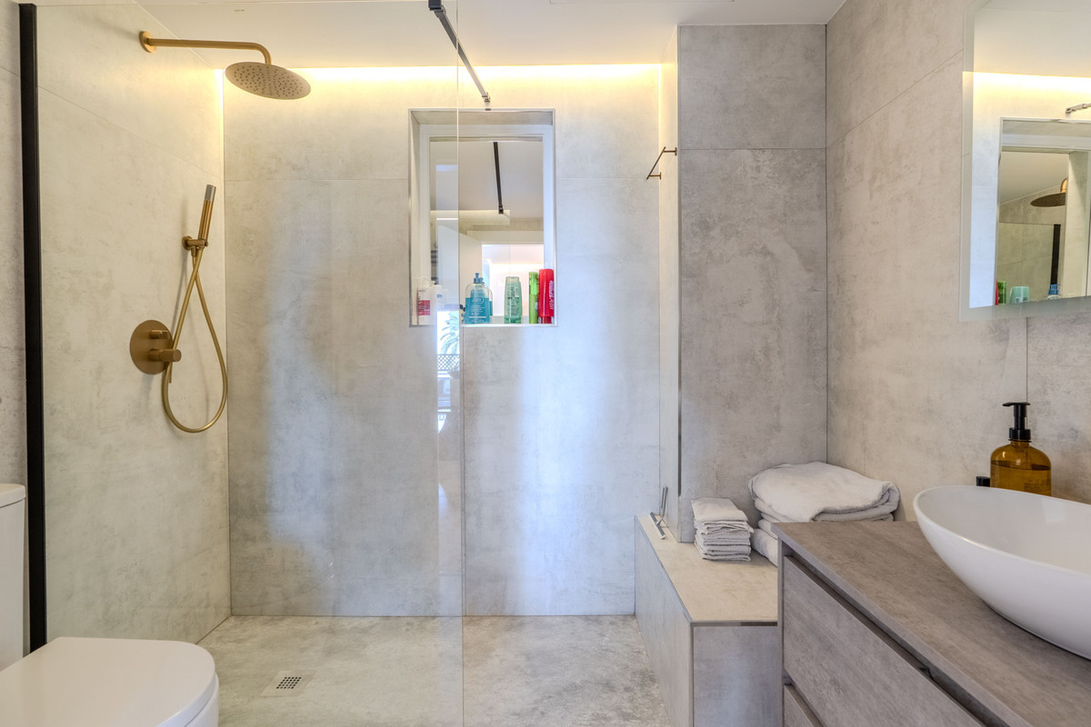 Apartamentos de 2 dormitorios en venta en Puerto Banús – R5461120 Apartamentos de 2 dormitorios en venta en Puerto Banús – R5461120