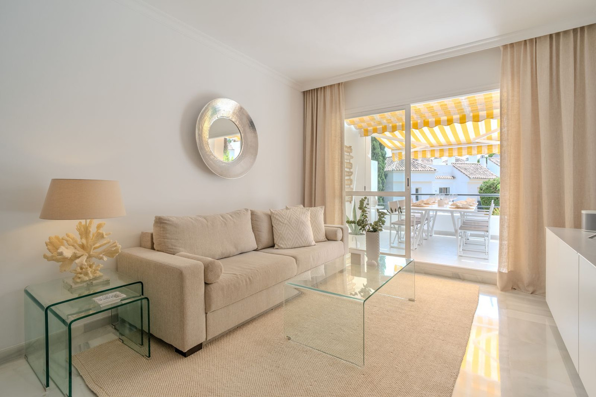2 bedroom Penthouses for sale in Nueva Andalucía – R5482321 2 bedroom Penthouses for sale in Nueva Andalucía – R5482321