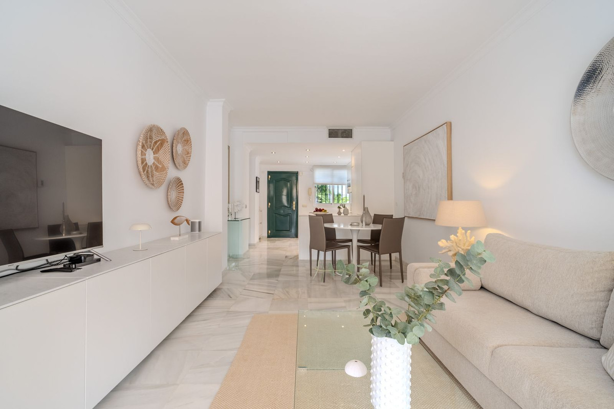 2 bedroom Penthouses for sale in Nueva Andalucía – R5482321 2 bedroom Penthouses for sale in Nueva Andalucía – R5482321