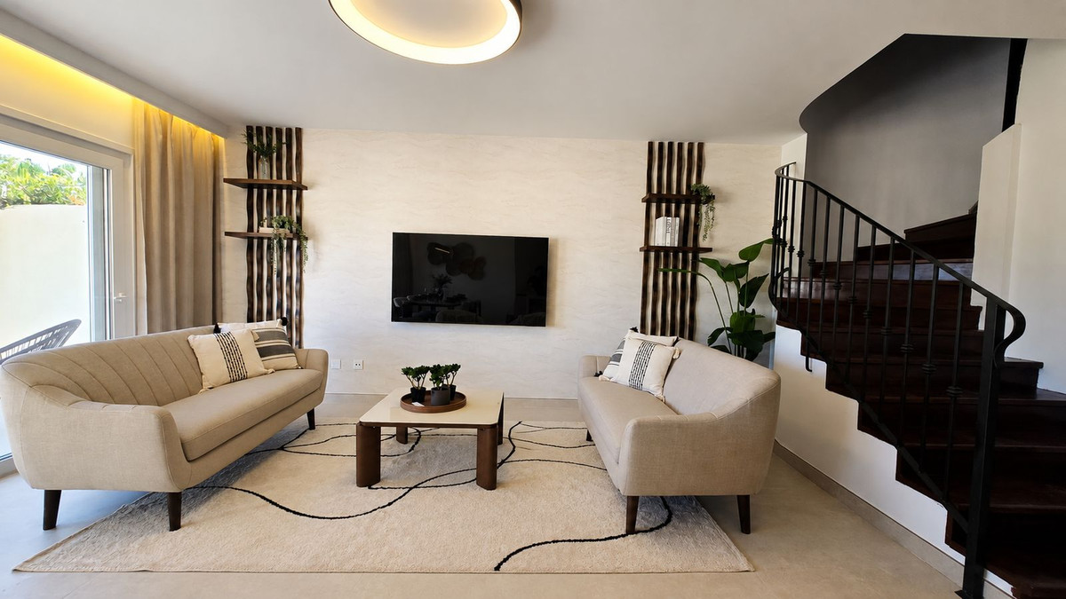 4 bedroom Apartments for sale in Nueva Andalucía – R5423698 4 bedroom Apartments for sale in Nueva Andalucía – R5423698
